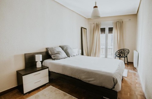 Haro Apartment | 1880 HAROs OLD TOWN HOUSE