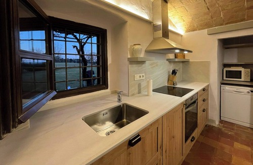 Cassa de la Selva House | 1880 house with pool near Girona