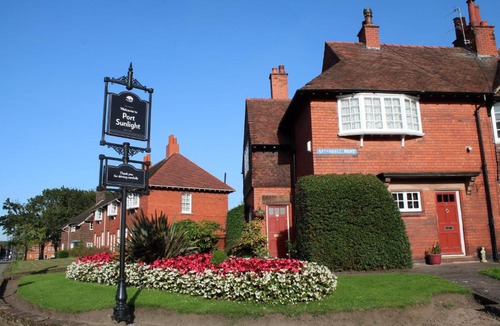 Port Sunlight House | 1880s Soap Worker's Cottage, Port Sunlight