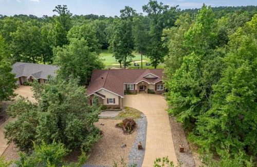Hot Springs Village House | 18840 - 20 Hendaye Way