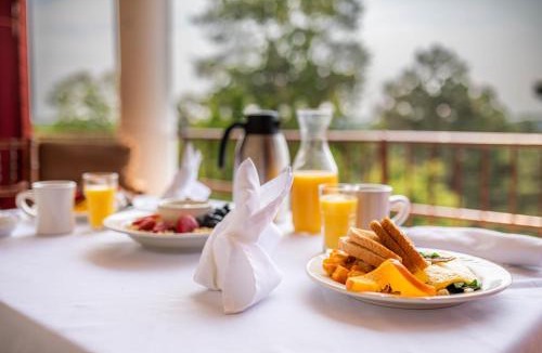 Eureka Springs Historic District Hotel | 1886 Crescent Hotel and Spa
