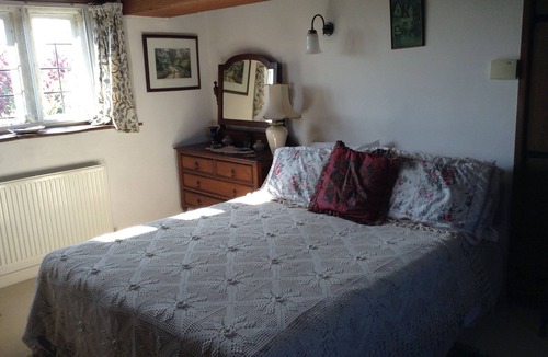 Bradford-on-Avon Bed & Breakfast | 189 April Cottage