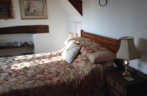 Bradford-on-Avon Bed & Breakfast | 189 April Cottage