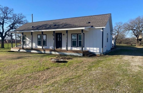 Alvarado House | 1890's Bunkhouse Getaway