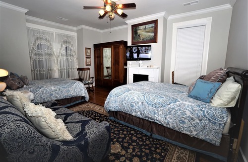 Paducah Bed & Breakfast | 1895 Washington Hotel