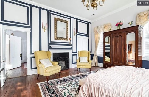 North Newport News Bed & Breakfast | 1896 Historic Bed & Breakfast Mansion with a general store