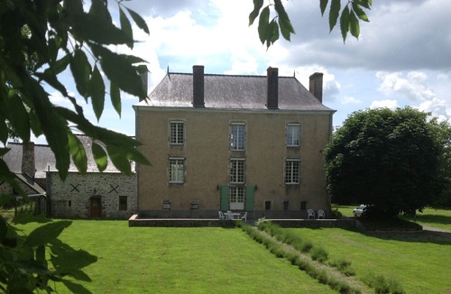 Saint-Georges-sur-Erve House | 18th century elegance in a tranquil village setting