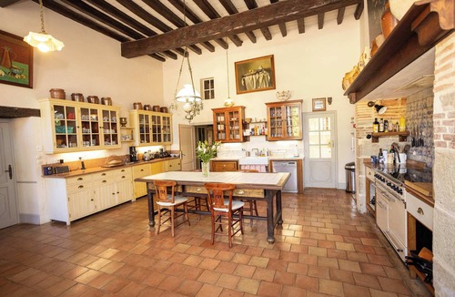 Castelnau-Picampeau Villa | 18th Century Chateau with Stunning Pool & Gardens