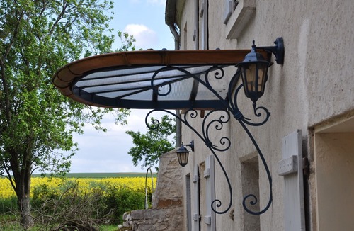 Priez Cottage | 18th Century property 1h from Paris