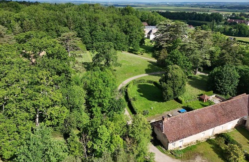 Saint-Christophe-le-Jajolet Cottage | 18th Century Renovated House with Garden, Pets Allowed & Electric Charging