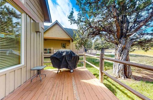 Redmond Ski Chalet | 18th Tee Chalet Getaway