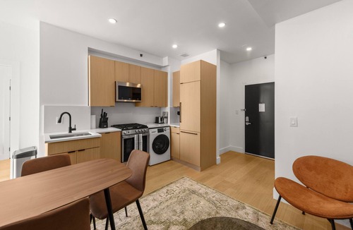 Ukrainian Village Apartment | 19- 6A New 2BR in East village