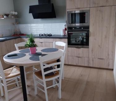 Breteil Bed & Breakfast | 19,Avenue John Kennedy