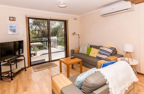 Sandy Point House | 19 Park Avenue, Sandy Point