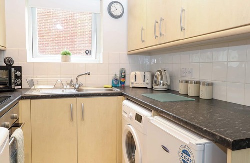 Corton Cottage | 19 Waterside Park