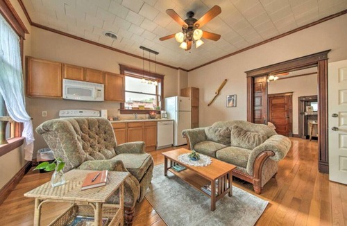 Treloar Apartment | 1905 Historic Storefront