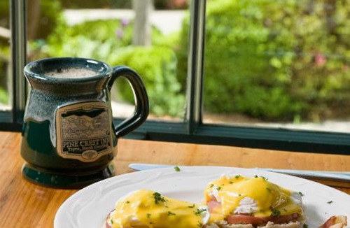 Lynn Hotel | 1906 Pine Crest Inn