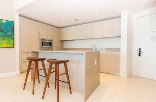 Hollywood South Central Beach Apartment | 1908 Hyde On The Beach Luxurious Ocean View 2 Bedroom