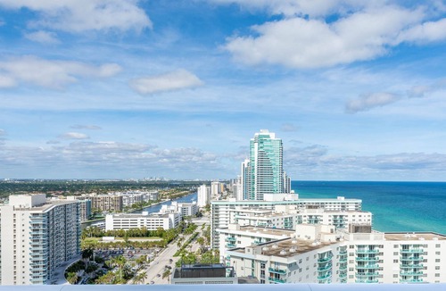 Hollywood South Central Beach Apartment | 1908 Hyde On The Beach Luxurious Ocean View 2 Bedroom