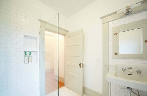 Overlook House | 1909 Refurbished Duplex in the Trees