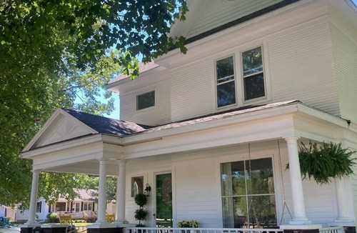 Spirit Lake House | 1910 Historic Hill Avenue Home