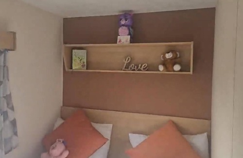 Louth Cabin | 192 Rickardos Holiday Lets