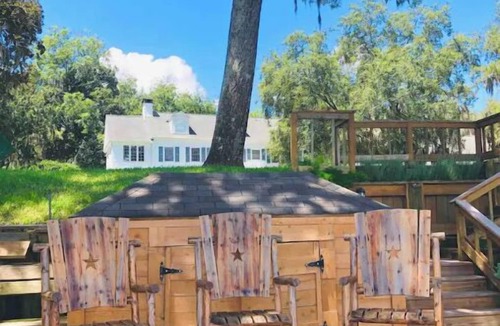 Green Cove Springs House | 1920 Carriage House on Private 5 Acre Riverfront Estate with DOCK- WEDDINGS