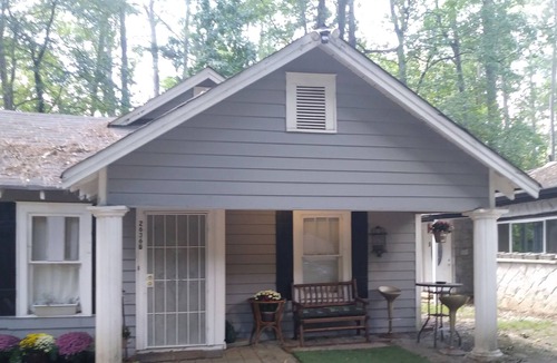 Collier Heights Cottage | 1920's Atlanta Antique Furnished Cozy Cottage in Historic Collier Heights area