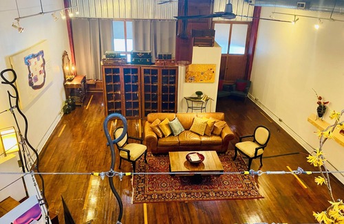 Brookfield Apartment | 1920s fully updated unique 2 BR open artist loft space