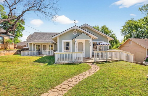 Tyler House | 1921 Craftsman Bungalow · Charnwood Historic District