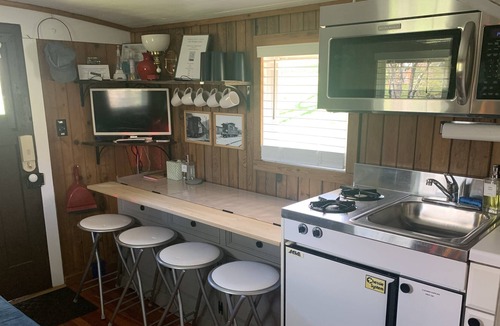 Natural Bridge House | 1926 C&O guest cabin