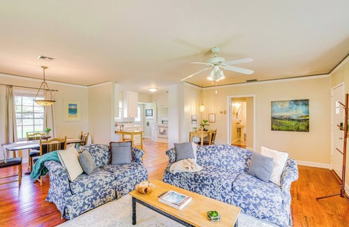 Del Mar House | 1939 Bungalow with Original Charm | Corpus Christi