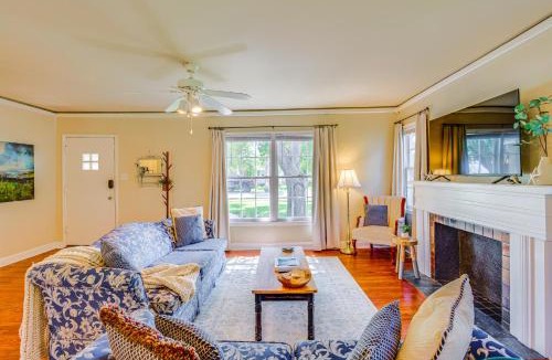 Del Mar House | 1939 Bungalow with Original Charm | Corpus Christi