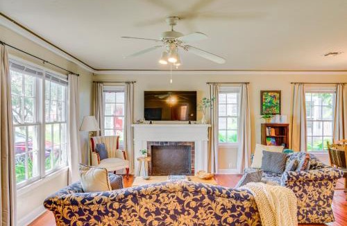 Del Mar House | 1939 Bungalow with Original Charm | Corpus Christi