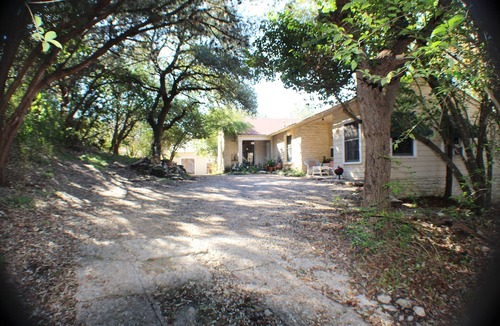 Tarrytown House | 1940s Estate COOL Blue Pool!