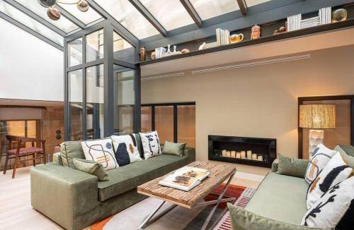 Porte-Saint-Martin Apartment | 195 m² Apartment ∙ 4 bedrooms ∙ 10 guests