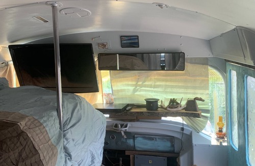 Leedey House | 1950's Bus Hunter's Getaway