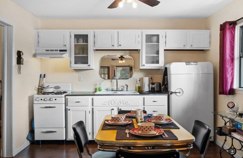 Russellville Apartment | 1950s Charm with Modern Amenities on Arkansas River!