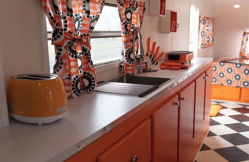 Sapulpa House | 1952 Royal Spartanette Trailer @ Teepee Drive-In