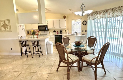 Pelican House | 196 Five Star Reviews!