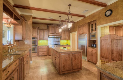 Uvalde House | 19702 State Highway 55, Uvalde, TX 78801