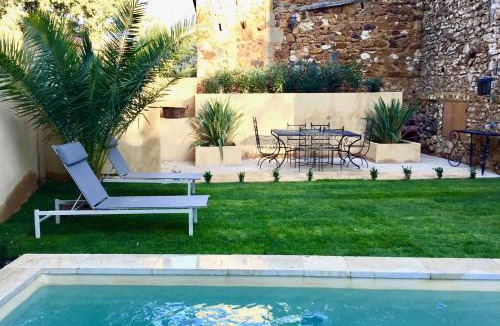 La Capelle-et-Masmolene House | 19C Provencal Stone House with Private Pool near Uzes