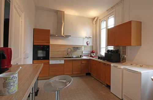 L'Aigle Cottage | 19th Century Mansion with Large Park and 5 Bedrooms, All-Inclusive, in L'Aigle