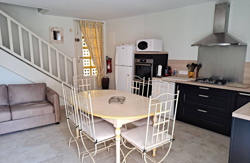 Eyguieres Cottage | 19th Century Provencal Bastide with pool