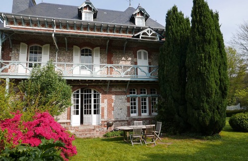 Vattetot-sur-Mer House | 19th century villa in Vaucottes