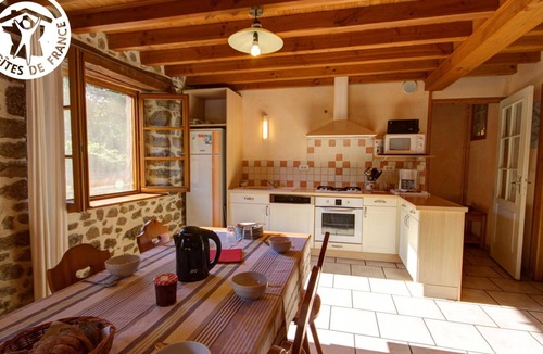 Saint-Didier-sur-Rochefort Cottage | 19th Century Authentic House with Garden, Pets Allowed
