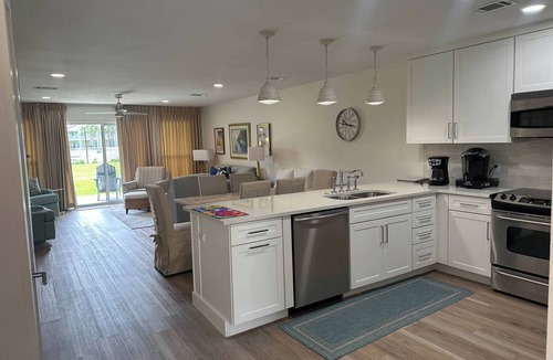 Miramar Beach Ski Chalet | 1A, Emerald Daydream