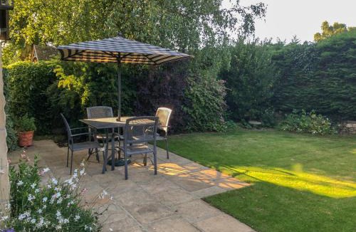 Corsham House | 1A Erneston Crescent