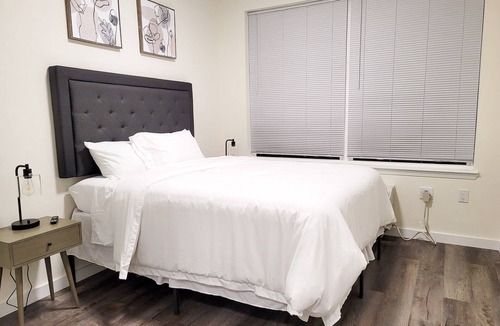 Bound Brook Apartment | 1bd/1ba in Historic Bound Brook