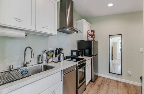 Sunnyvale Condo | 1bd/1ba Sunnyvale Suite w/Private Fenced Patio